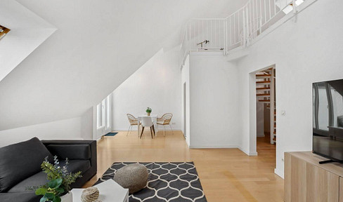 Bright 2.5-room gallery apartment, furnished, south-facing balcony (temporary rental, all inclusive)