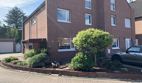 Bergkamen-Mitte: Moderne DHH mit PV-Anlage (12 kWp), Wintergarten & Garten – bezugsfrei