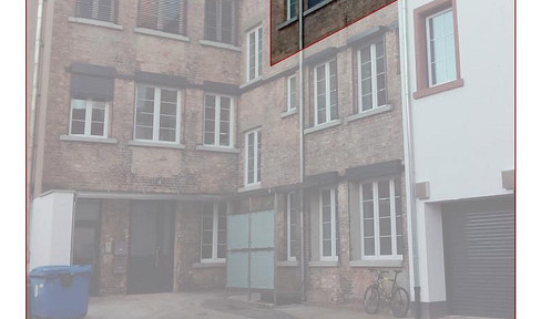 1-room apartment in the backyard, near Kronenplatz