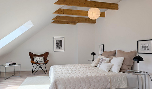 Provion-free: End terraced house like a semi-detached house