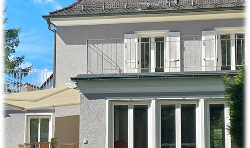 Spacious house with large garden and pool in Göggingen