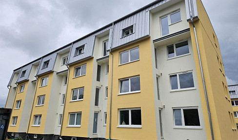 small is beautiful 1 room apartment with balcony and view of the countryside