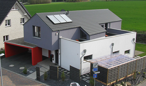 Architect's house in cubic form with views of the Deister in a top location in Barsinghausen - from private owner