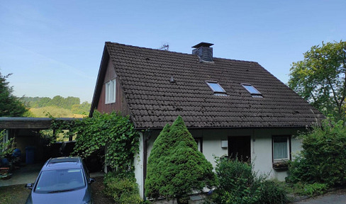 Fantastic detached house with large plot and unobstructed views of the countryside