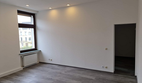 completely renovated 2.5 rooms with new bathroom