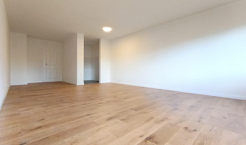Bright large 2 room apartment near Hirschgarten