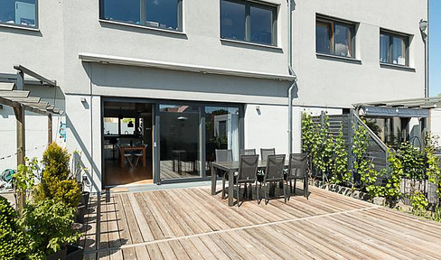 KfW 40+ solar terraced house at Papstkreuz