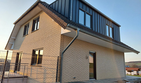 Generationentraum oder Kapitalanlage: Provisionsfreies 2FH, Erstbezug mit Top-Energieeffizienz