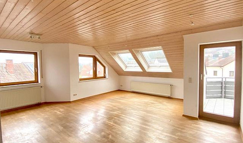 Sunny apartment with charm and plenty of space
