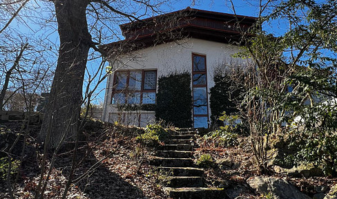 Freistehende Architektenvilla am Bruderwald