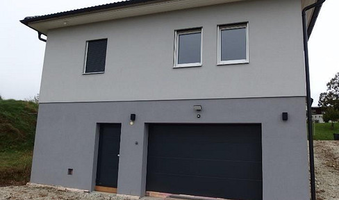 Modern detached house or office building in an idyllic location - commission-free