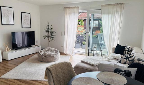 Very bright and very quiet, 3-room apartment! Large balcony, EBK in Holzkirchen!