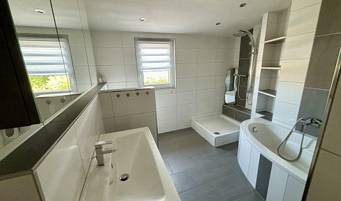 Top yield property: renovated 3-party house with large garden