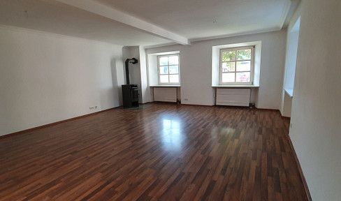 Fantastic, large 4-room apartment on the ground floor with underfloor heating - from private owner