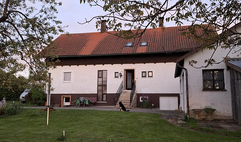 Detached house with granny apartment in a secluded location
