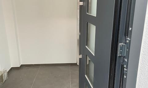 Completely renovated house without garden
