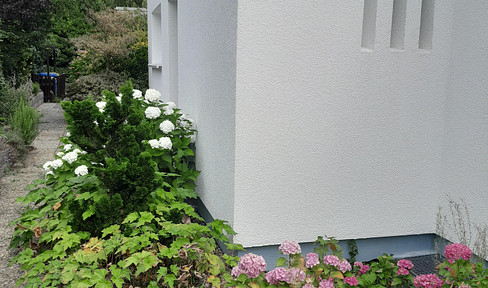 Beautifully renovated bungalow to feel at home in