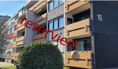 Free of commission! Bright 2-room apartment with balcony, fitted kitchen, cellar + underground parking space, in Mainz-Kostheim