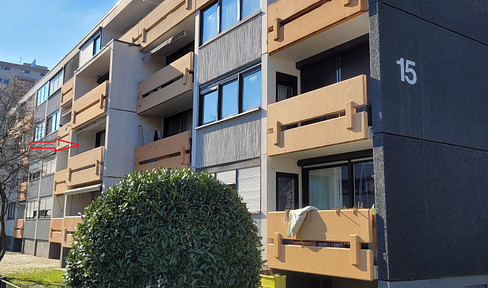 Free of commission! Bright 2-room apartment with balcony, fitted kitchen, cellar + underground parking space, in Mainz-Kostheim