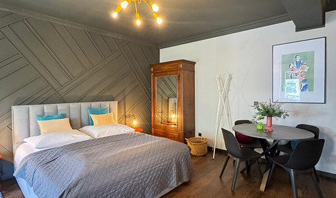 ab sofort: Möblierte Wohnung Citylage, Einbauküche, Parkett, WLAN