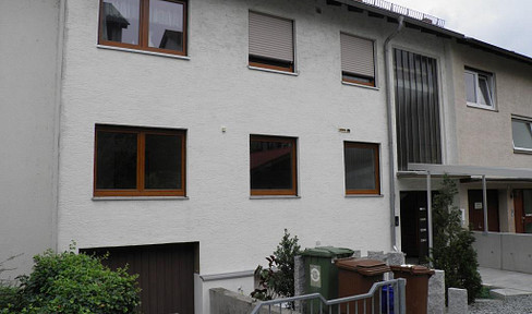 Beautifully designed single apartment close to the center in Dossenheim