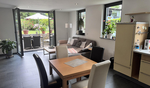 Well-equipped 2-room apartment with fitted kitchen in a preferred residential area of Bühl!