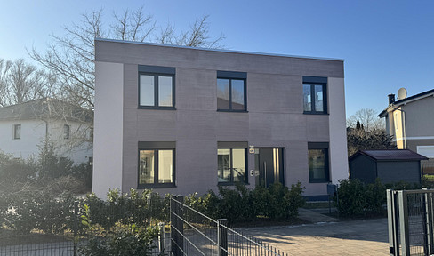 Dreamlike Bauhaus villa in absolute tranquillity with its own garden