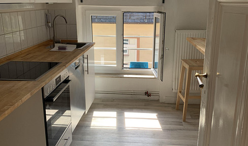 Charming 2-room apartment in an old building in a popular location in Bornheim for rent