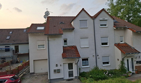 Moderne Familienfreundliche Maisonette Wohnung, bietet Platz zum Träumen.
