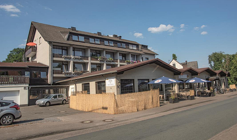 Large restaurant space – 980 m² for your concept.