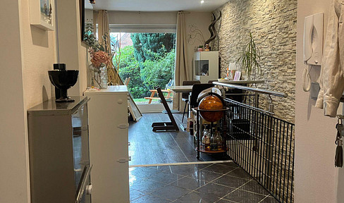 Quiet, well-kept first floor apartment with terrace