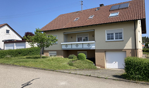 Spacious 10-room detached house with upscale furnishings