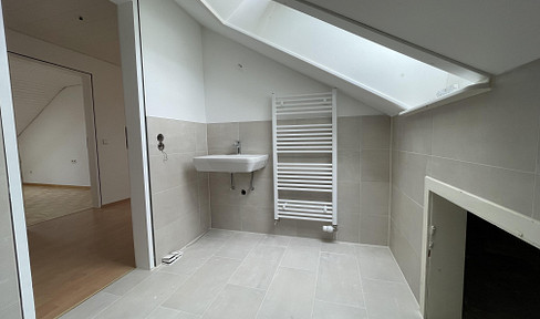 Newly renovated 3.5-room apartment with balcony, garage and garden - quiet living in Nürtingen