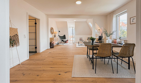 Exclusive 2-room apartment with roof terrace, kitchen and parking space