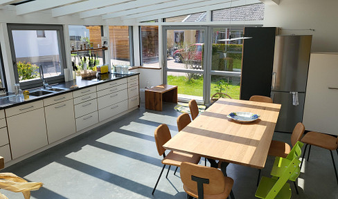 Garden apartment 400m to the Chiemsee - rare opportunity