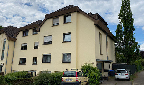 Beautiful 4-room apartment with large south-facing balcony (rented) in Bergisch Gladbach