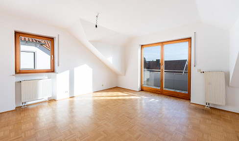 Kapitalanlage in Straubing: Vermietete 2-Zimmer-Dachgeschosswohnung mit Balkon (provisionsfrei!)