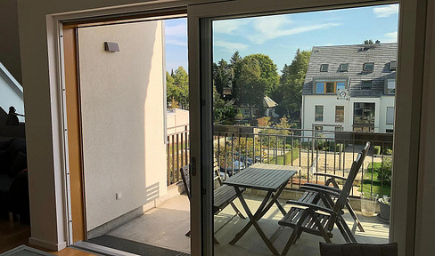 Modern and stylish 2-storey apartment in Berlin Lichterfelde with terrace
