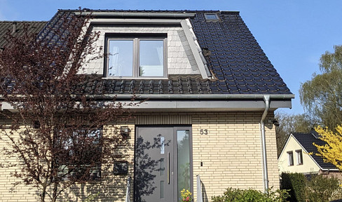 High-quality renovated semi-detached house in Hamburg-Langenhorn