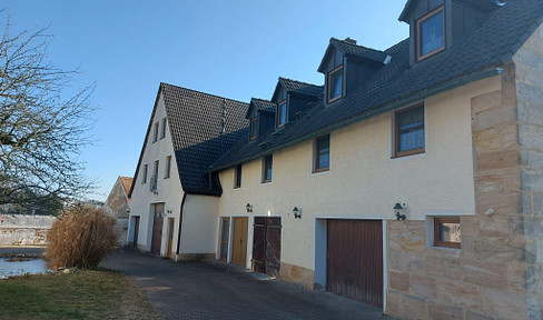 Mehrfamilienhaus mit  Gewerbeeinheit in Kleinsendelbach
