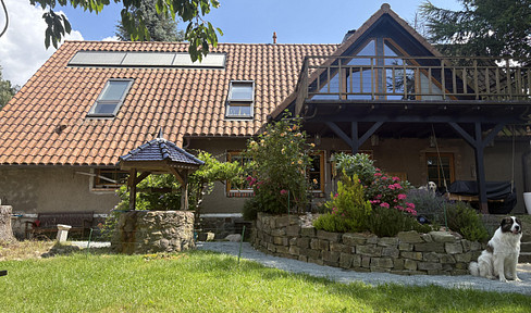 Charming and idyllic country house on the edge of the village with earth sauna