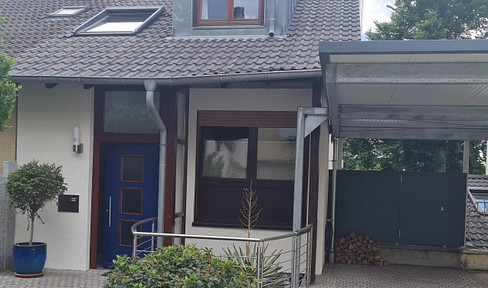 Semi-detached house on the edge of the forest - modern, family-friendly