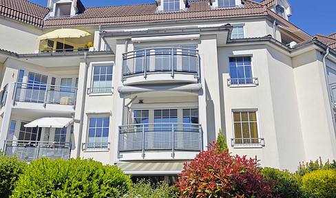 3 room apartment 75m2 in Pinneberg, underground parking space, south-facing balcony, commission-free