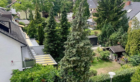 Fantastically beautiful penthouse apartment incl. hobby room and underground parking space - commission-free