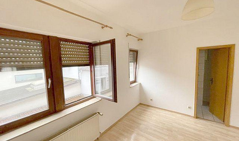 Beautiful yet affordable 1 room apartment with new fitted kitchen and parking space in Cologne - Neustadt/Süd