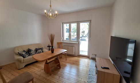 KOMPLETT 2-Zi-Altbau Whg+Balkon und KOMPLETT ausgestattet -fully furnished and equipped