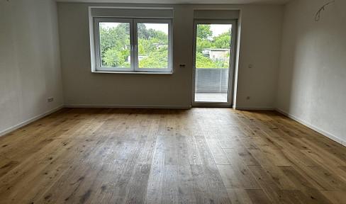 Wohnung 3,5 Zimmer,Warmmiete inklusive Strom, Fußbodenheizung, Deckenkühlung, Barrierefrei,