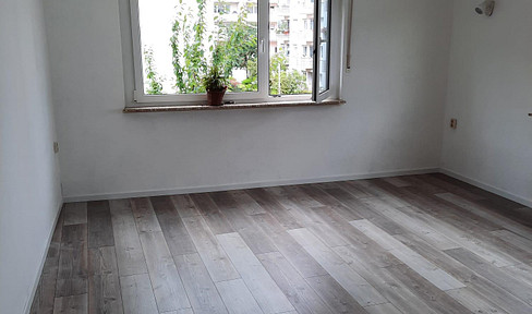 #3 Zimmer #Balkon #hell&gemütlich #WG-geeignet #Innenstadt #zentral