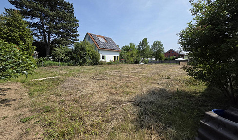 Plot with building permit in Bonn Lessenich!
