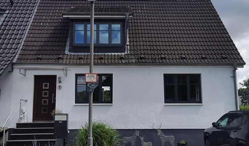 Ein Zuhause zum Ankommen -  Doppelhaushälfte in Groß Grönau
